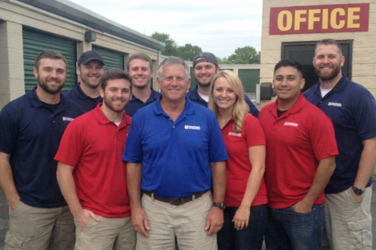 Water damage restoration professionals in Parkersburg, WV